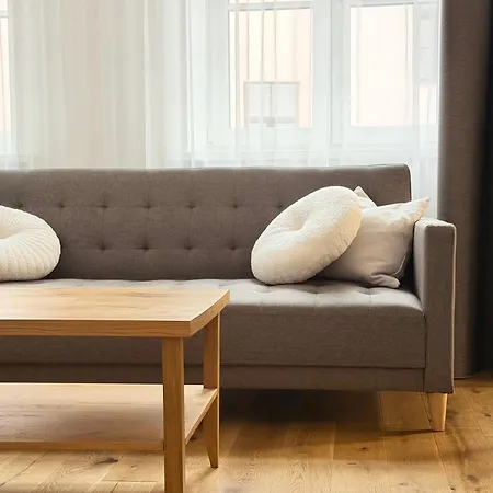 Prestigious Location - 2 Bedrooms - 6 Guests - Centre דירה ריגה