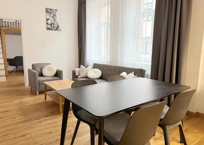 Dzīvoklis Prestigious Location - 2 Bedrooms - 6 Guests - Centre Riga